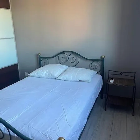 Maison Dans Quartier Calme